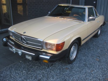 Mercedes SL380 Cabrio Model 107 Mercedes SL380 Cabrio Model 107