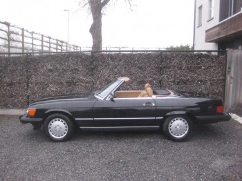 Mercedes 560 SL  R107 Roadster  1988 Only 97939Miles with Carfax ! Super Clean Classic