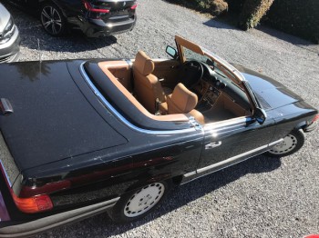 Mercedes SL 560 Cabrio The best and last  from the series 107 with Carfax 69000miles!