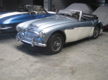 MK II  3000 Roadster BJ7  2+2 Ice Blue over Old English White