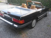 Mercedes SL 560 Cabrio The best and last  from the series 107 with Carfax 69000miles!