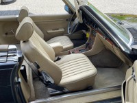 Mercedes 560 SL Cabrio Last model 107 1989  Blauschwarz - Metallic / Leder perforiert Cremebeige(275A)