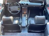 Mercedes 560 SL  R 107 Roadster + Hardtop  ' Bobby Ewing  'look  '