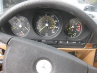 Mercedes SL 380  R 107  Roadster in nice Color Ivory White +Palomino Leder  1985 + History Report !